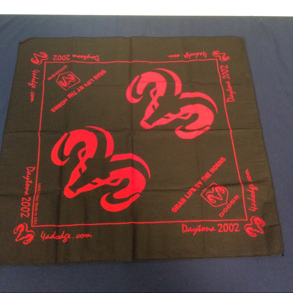 Dodge Ram Daytona 2002 Bandanna / Handkerchief
